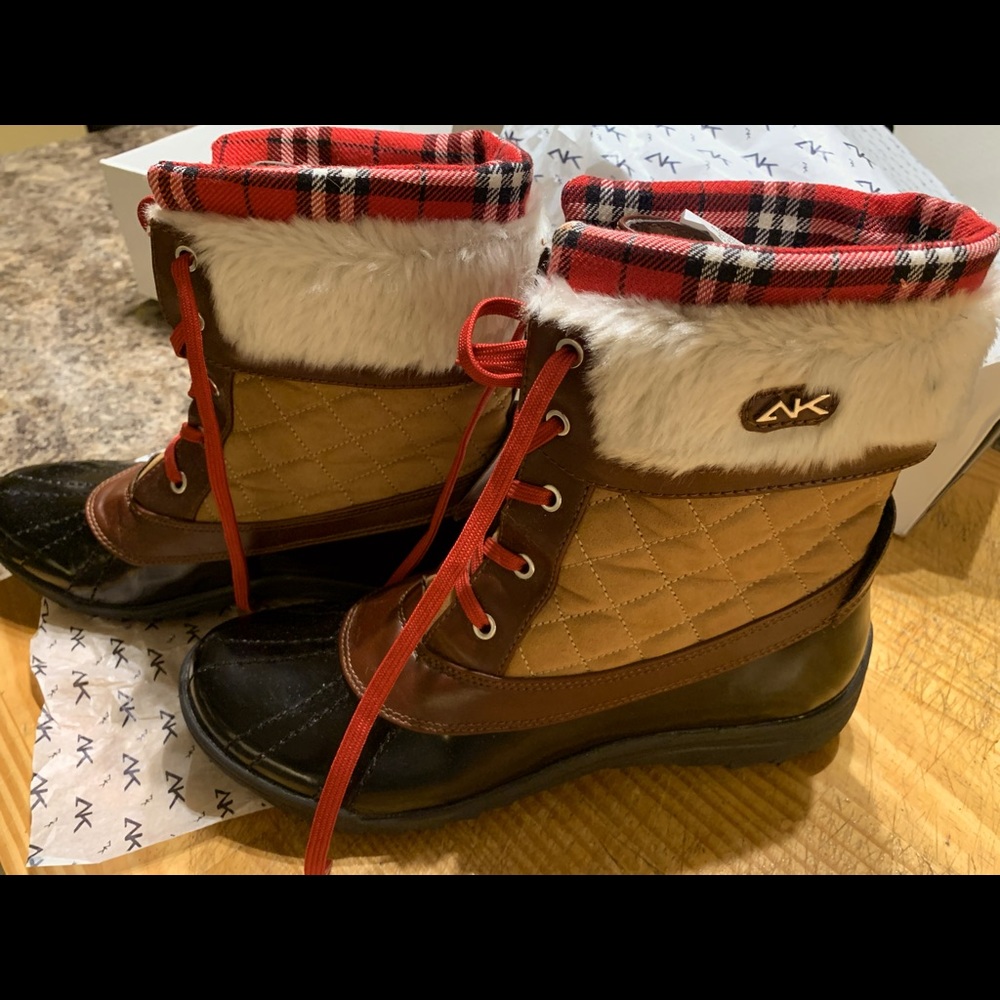 Ann Klein size 8M waterproof lined boots.  Worn one time. Feels like a sneaker.